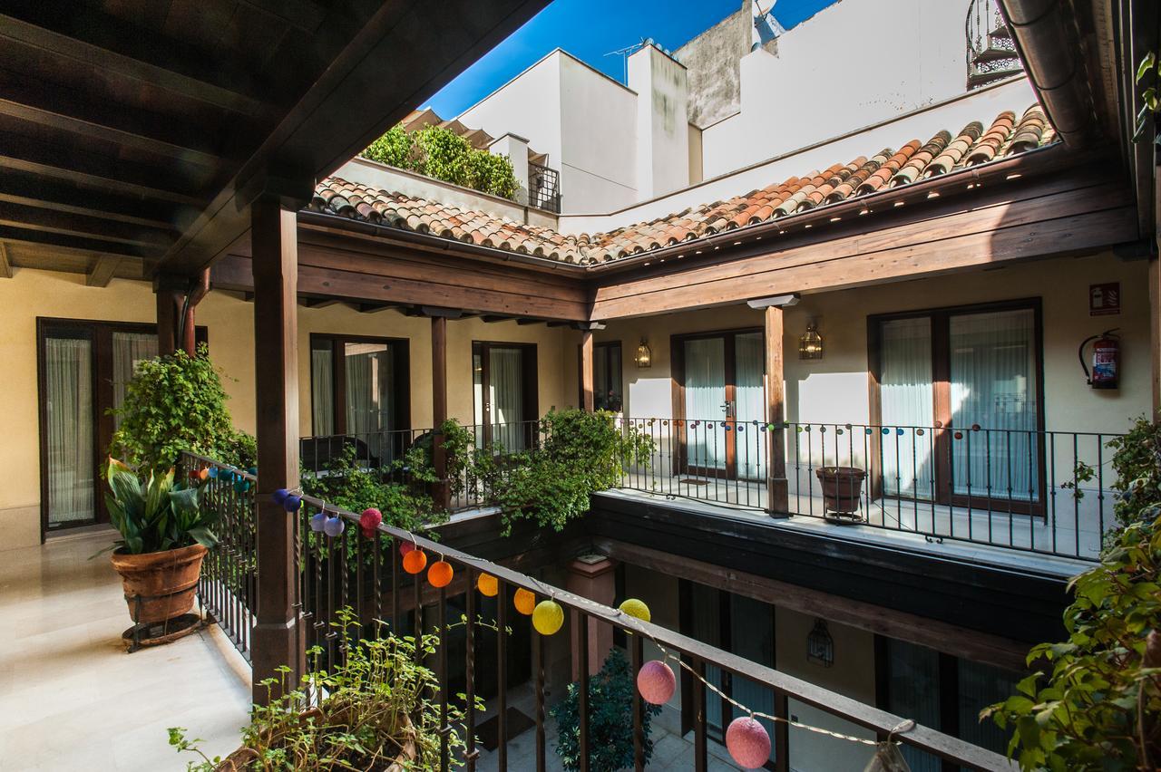 Bright And Beautiful- Vtv- Conde De Torrejon 10 Apartment Seville Exterior photo