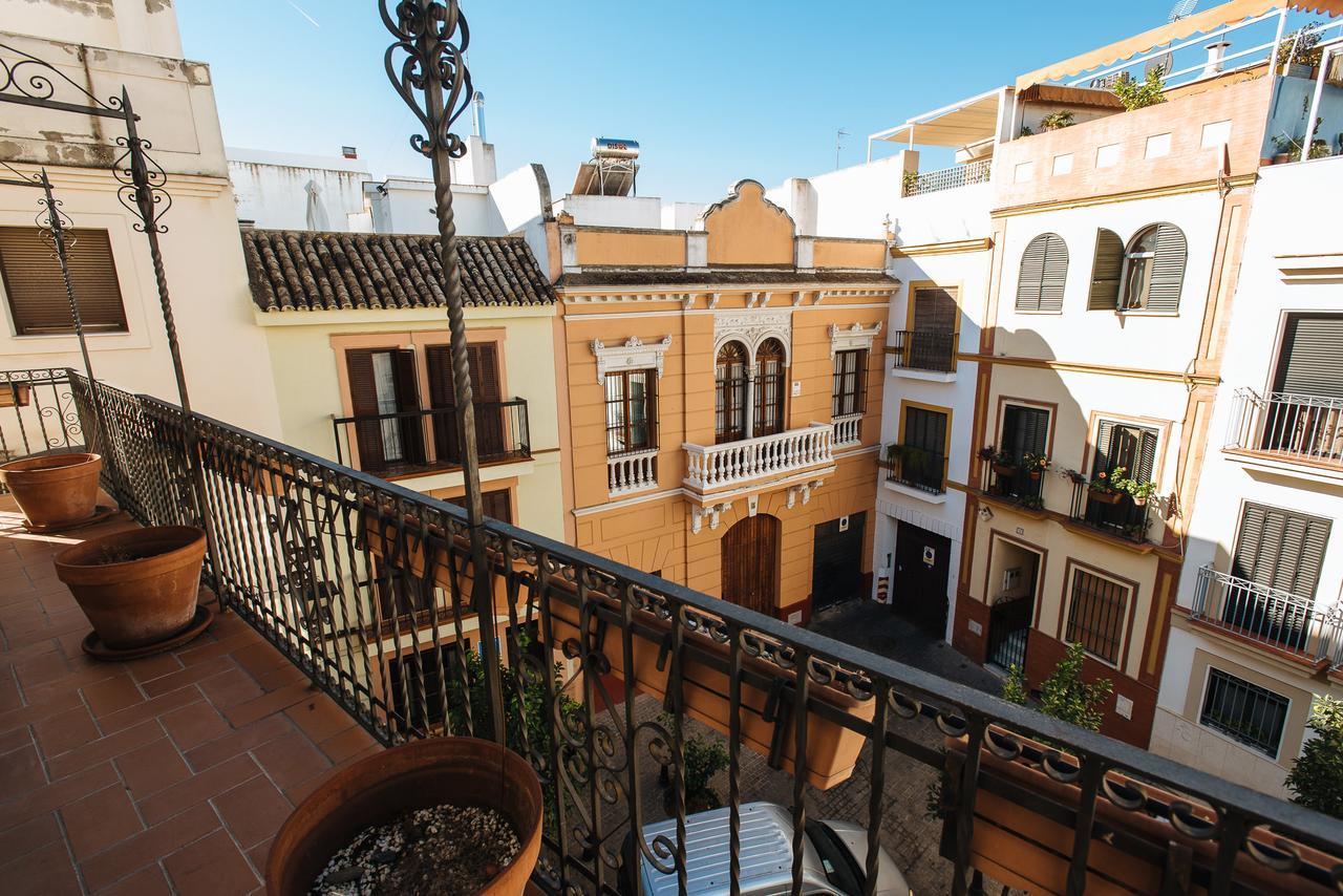 Bright And Beautiful- Vtv- Conde De Torrejon 10 Apartment Seville Exterior photo
