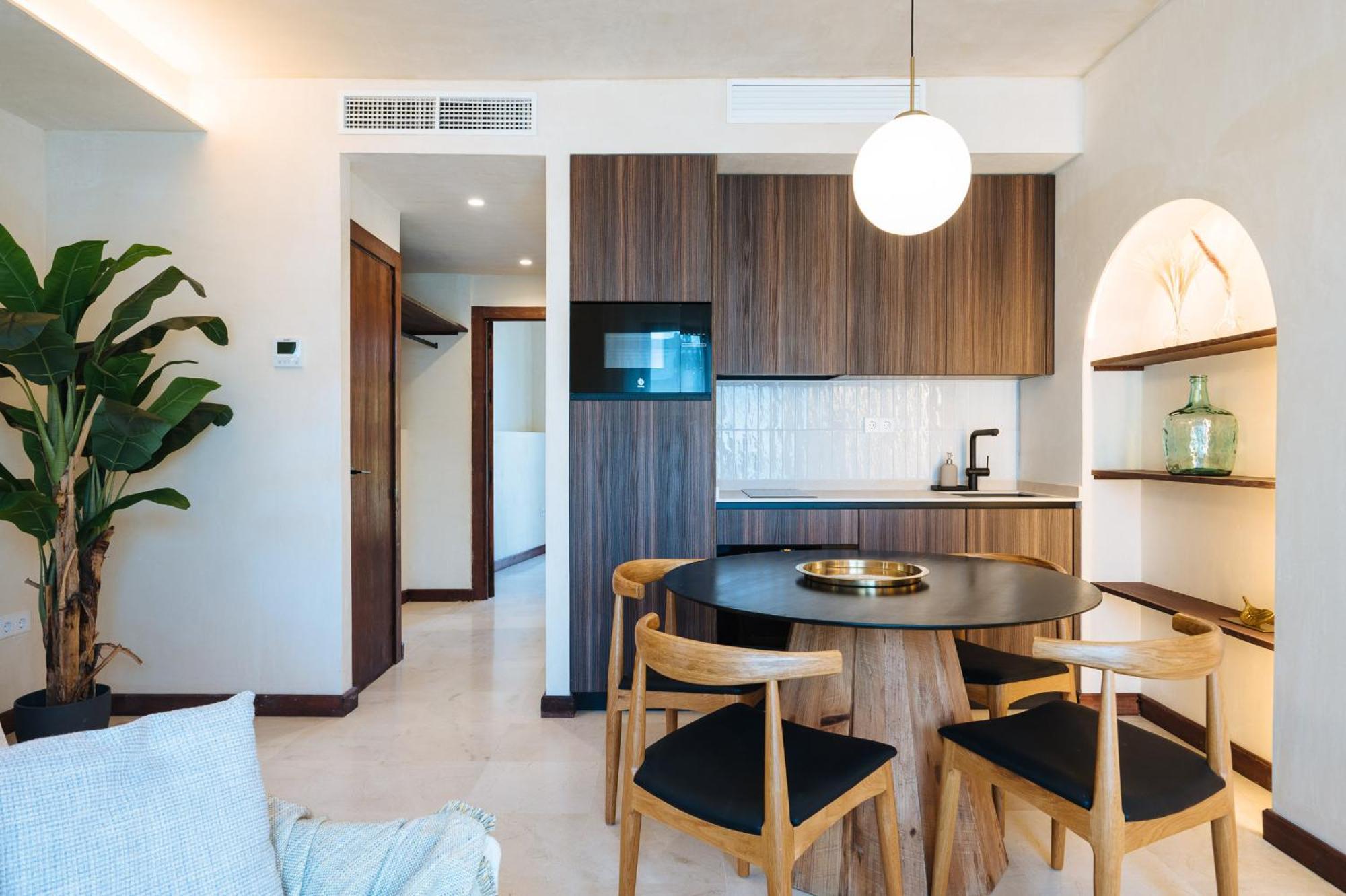 Apartamentos La Vistosona Seville Exterior photo
